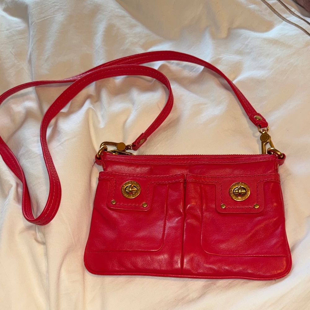 Stylish Pink Leather Marc By Marc Jacobs Women's Cross Body Bag